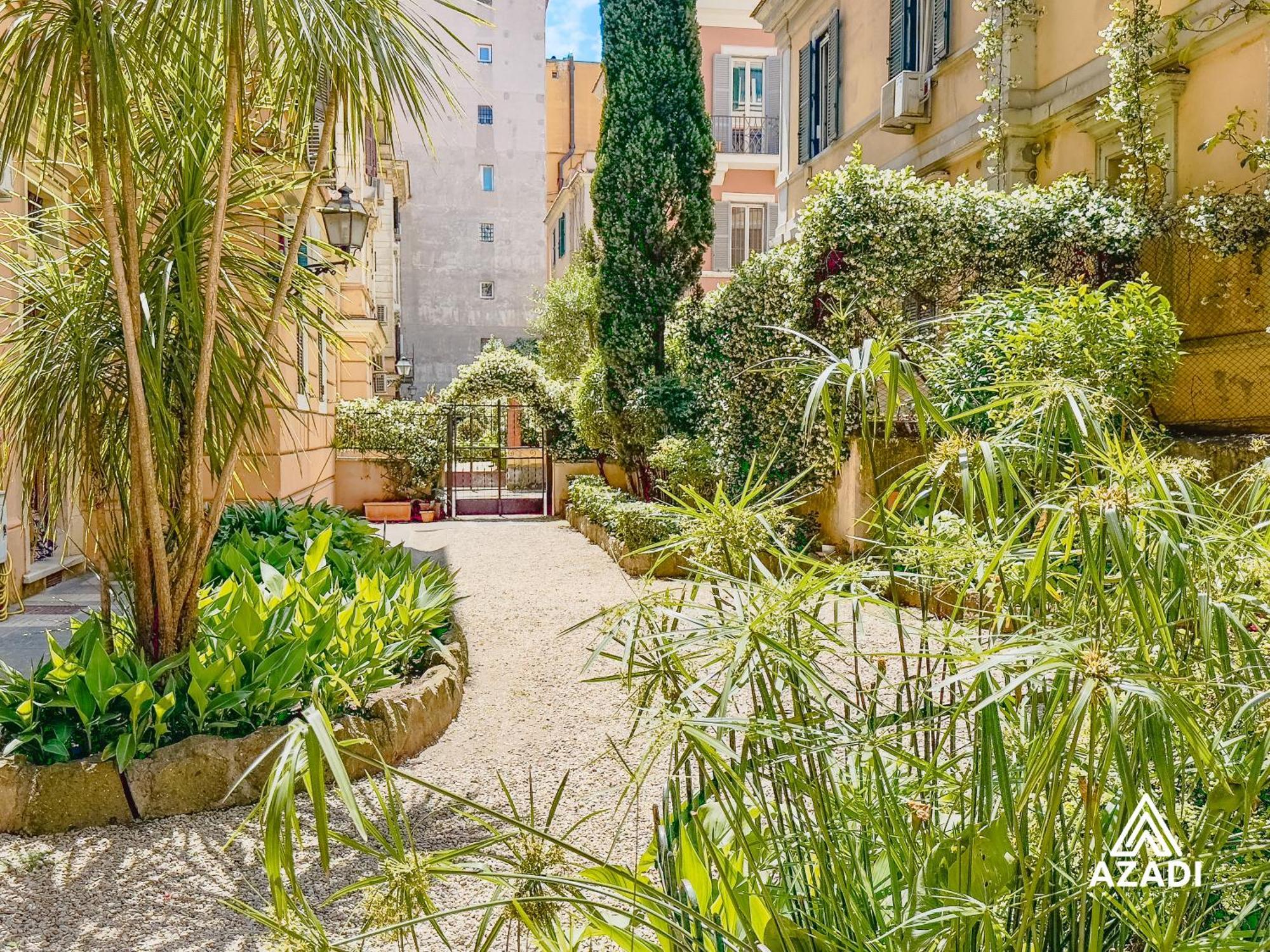 Azadi B&B Flaminio Rome Bagian luar foto